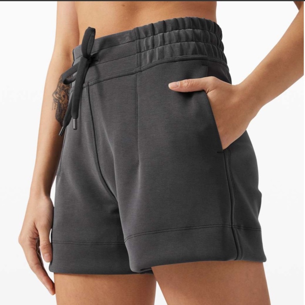 Soft Ambitions High Rise 4” Shorts